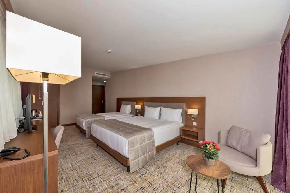 Land Park Hotel Istanbul Exterior foto